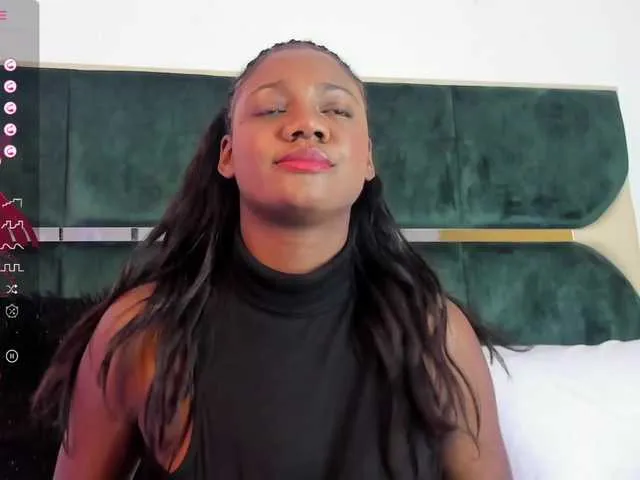 Live sex webcam photo for Herling-888 #290008456