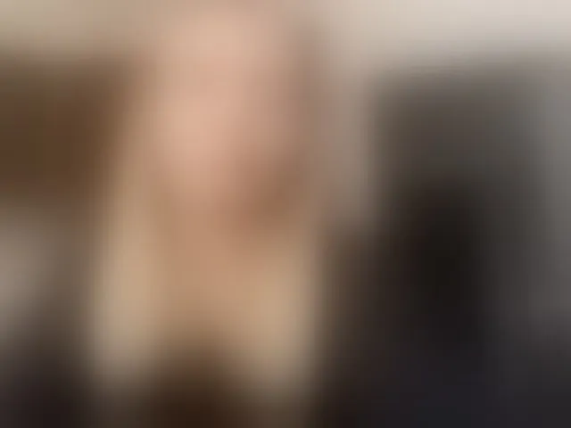 Live sex webcam photo for HerminiaLanting #292537768