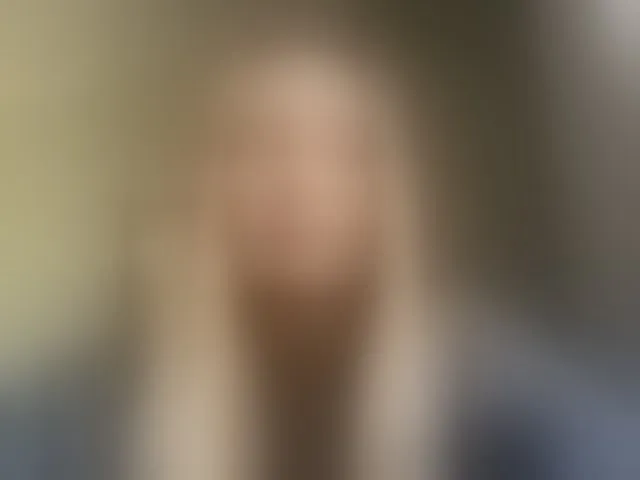 Live sex webcam photo for HerminiaLanting #292677547