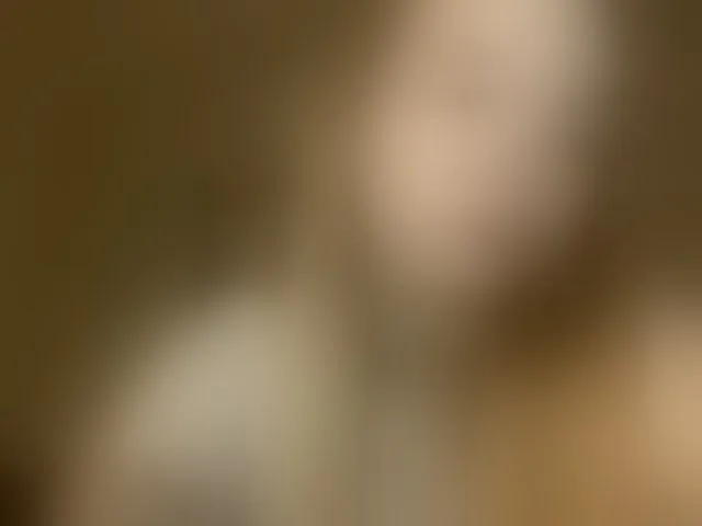 Live sex webcam photo for HerminiaLanting #292793971