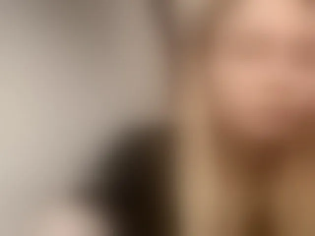 Live sex webcam photo for HerminiaLanting #292908791