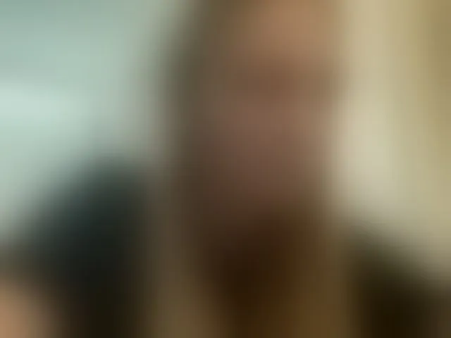 Live sex webcam photo for HerminiaLanting #293373246
