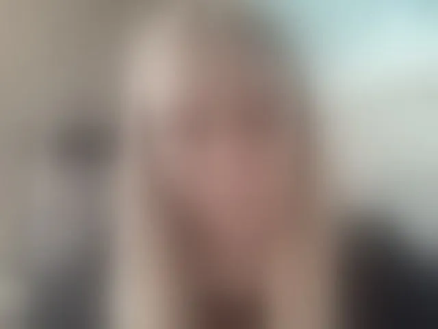 Live sex webcam photo for HerminiaLanting #293704910