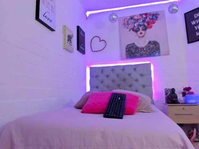 Live sex webcam photo for Hermione-M #276029058