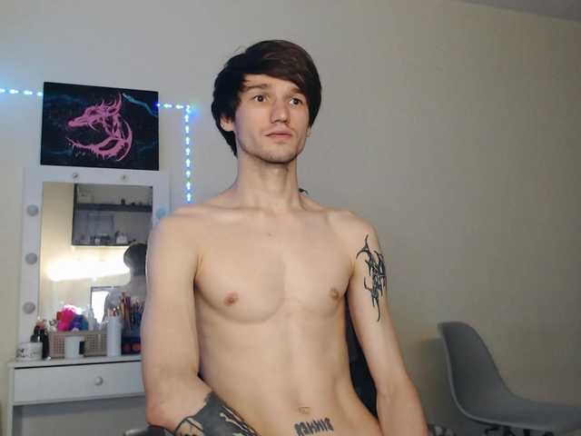 Live sex webcam photo for Heroinlove #278250368