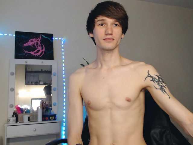 Live sex webcam photo for Heroinlove #278256428