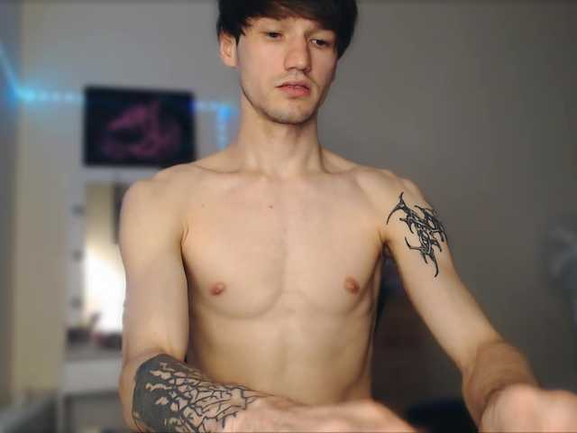 Live sex webcam photo for Heroinlove #289224187