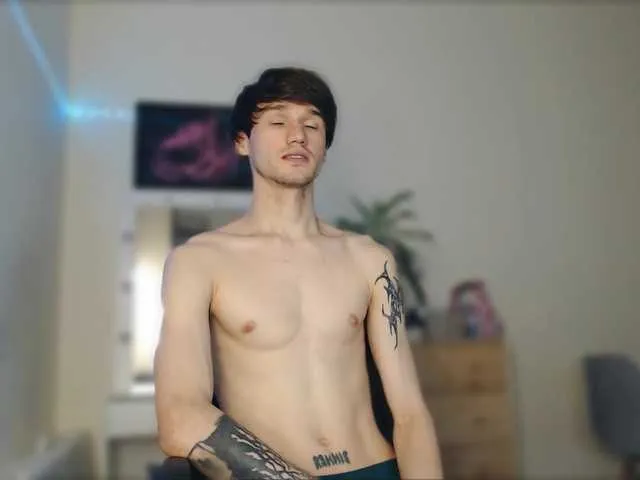 Live sex webcam photo for Heroinlove #289489933