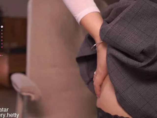 Live sex webcam photo for Hetty-satar #292226392