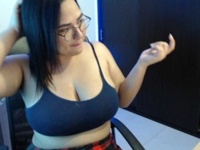Live sex webcam photo for HeyiamLuna #277030151