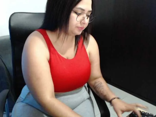 Live sex webcam photo for HeyiamLuna #277496513