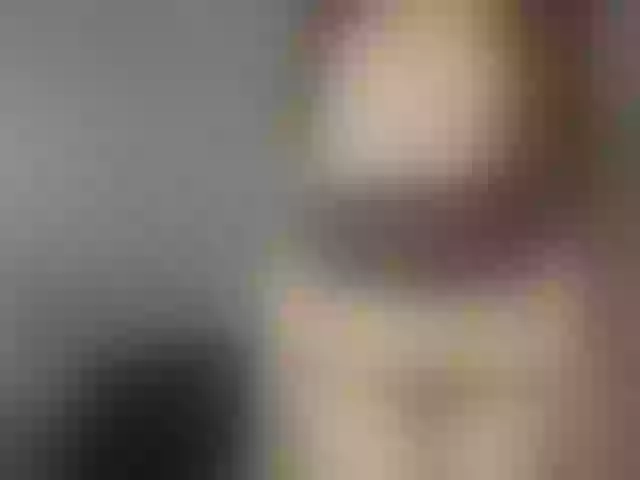 Live sex webcam photo for Hi-Kitti #291872360