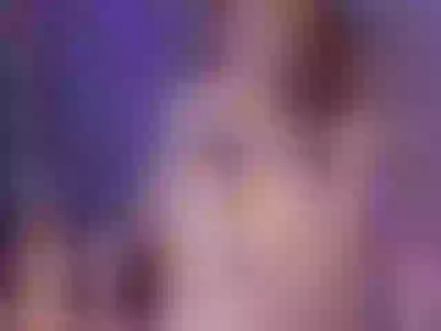 Live sex webcam photo for Hi-Kitti #292137995