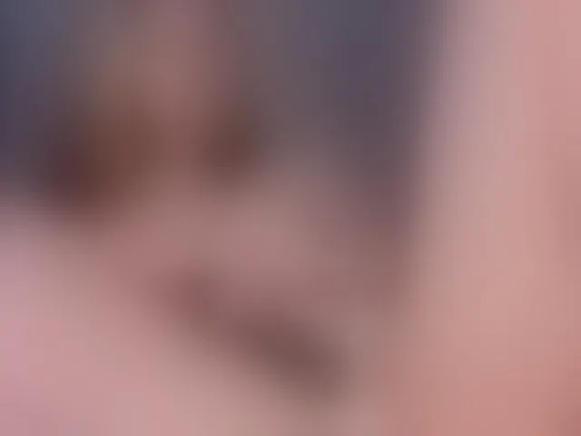 Live sex webcam photo for Hi-Kitti #293317951