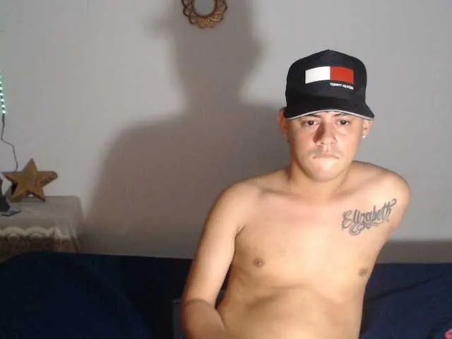 Live sex webcam photo for Hibith97 #276651393