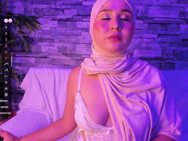 Live sex webcam photo for Hijab-Sami #290525977