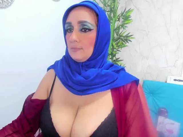 Live sex webcam photo for HijabiMilf #276833637