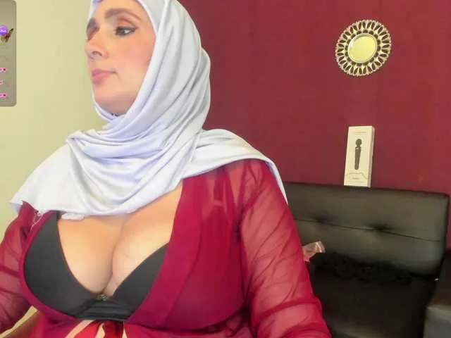 Live sex webcam photo for HijabiMilf #278302964