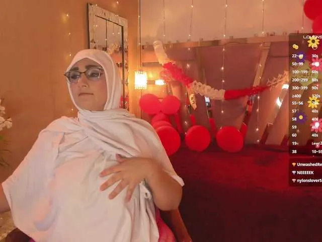 Live sex webcam photo for HijabiMilf #290507935