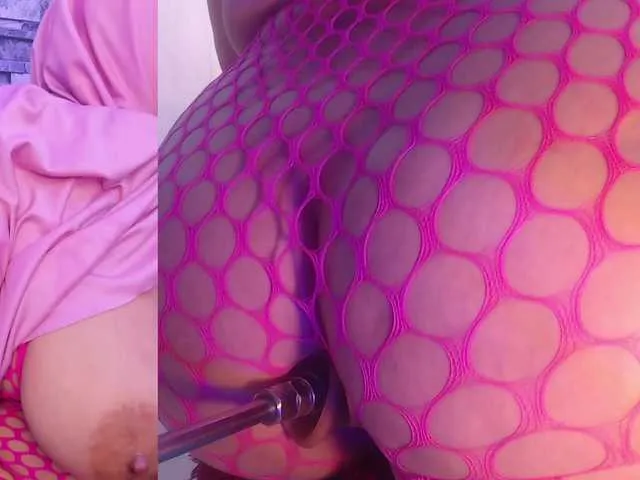 Live sex webcam photo for HijabiMilf #291664707