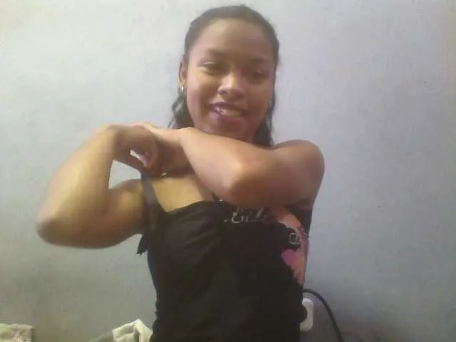 Live sex webcam photo for Hilariejess #276274206