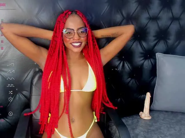 Live sex webcam photo for Hilary-banks #288012776