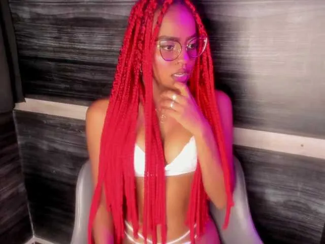 Live sex webcam photo for Hilary-banks #288012778