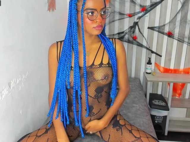 Live sex webcam photo for Hilary-banks #288012787