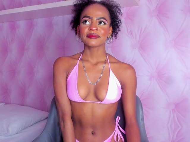 Live sex webcam photo for Hilary-banks #288012886