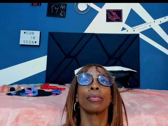 Live sex webcam photo for Hilary-thompson #278135226