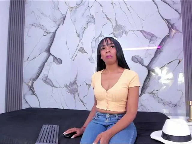 Live sex webcam photo for Hilary-thompson #291940181