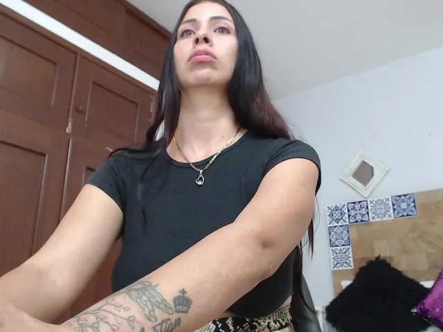 Live sex webcam photo for HilarySmith #276006585