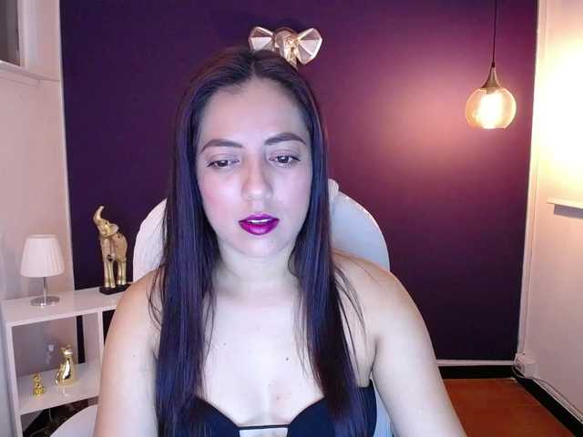 Live sex webcam photo for Hillary-Garci #272864543