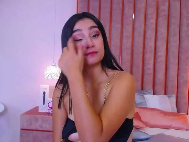 Live sex webcam photo for HillaryConer #273985657