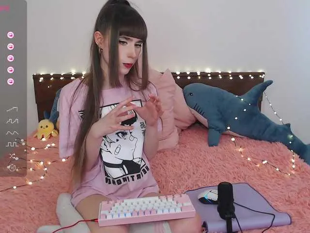 Live sex webcam photo for HimaMur #277796619