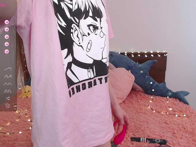 Live sex webcam photo for HimaMur #277803895