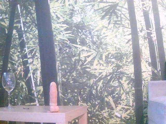 Live sex webcam photo for Hndsmphil #275720158