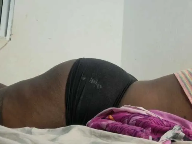 Live sex webcam photo for Hoelygrail #291362234