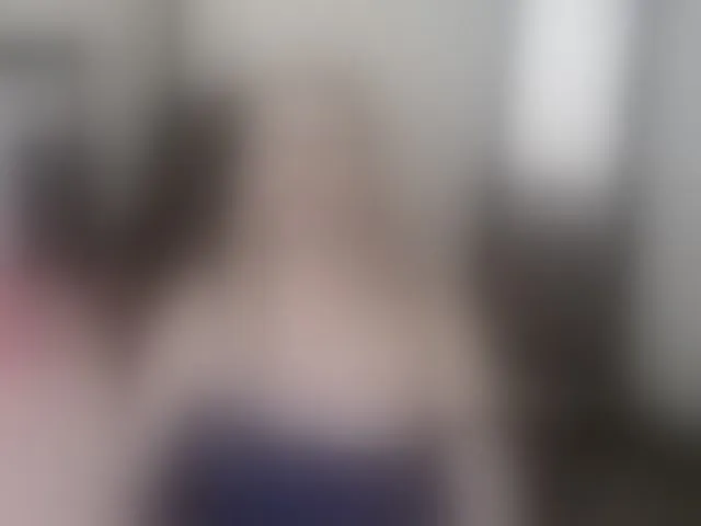 Live sex webcam photo for Holliekate #293232416