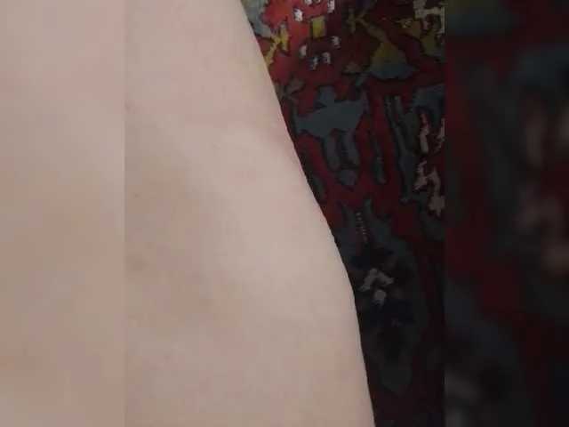 Live sex webcam photo for Holllod #277296529