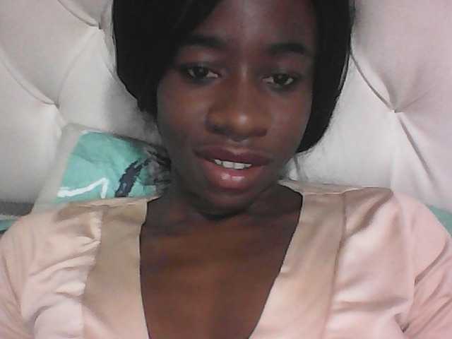 Live sex webcam photo for Holly--Sailt #276069037