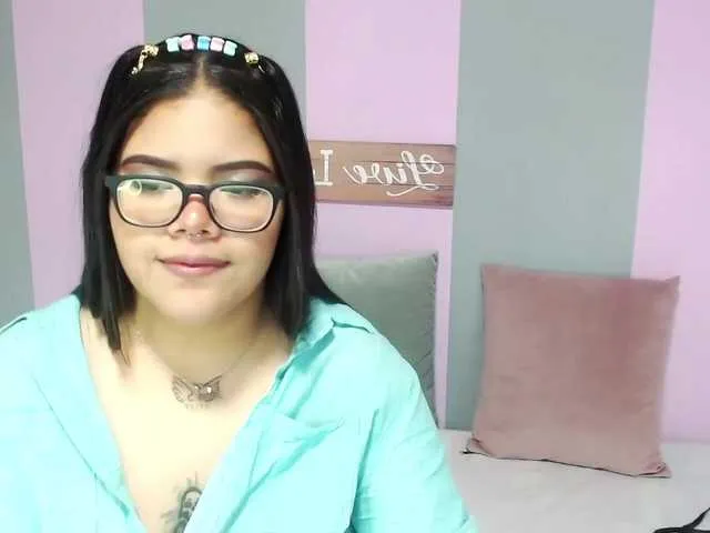 Live sex webcam photo for Holly-Pink1 #273087610