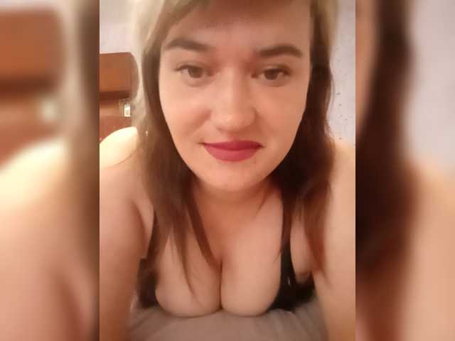 Live sex webcam photo for HollyLaBerry #291685654