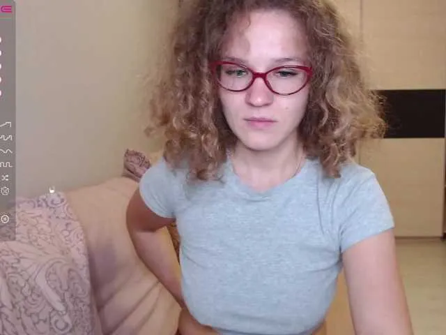 Live sex webcam photo for HollyMommy #276343364