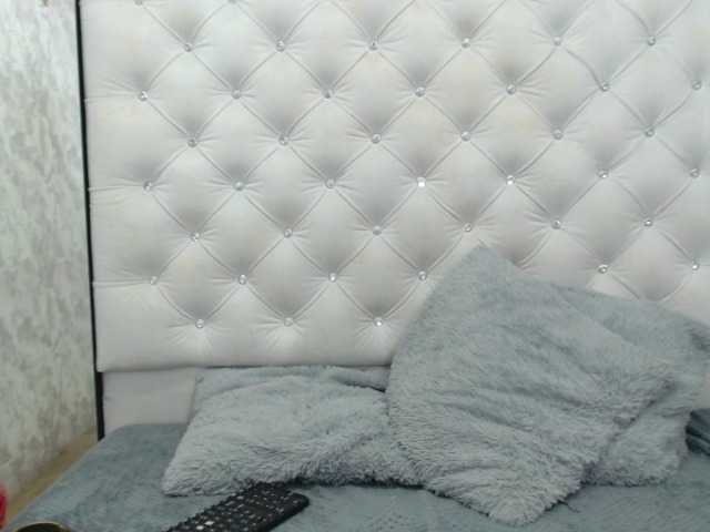 Live sex webcam photo for HollyPrincess #276919105