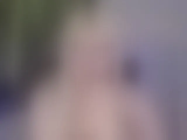 Live sex webcam photo for HollyTaillor #293178385