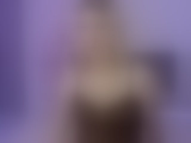 Live sex webcam photo for HollyTaillor #294074350