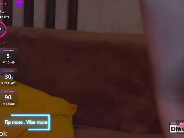 Live sex webcam photo for Hollywww #290756503