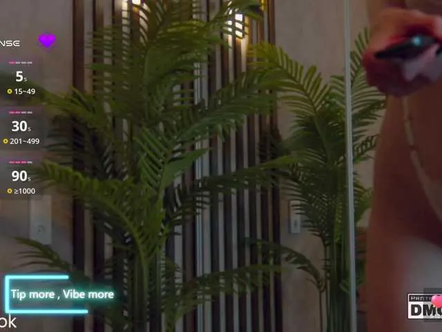 Live sex webcam photo for Hollywww #291050107