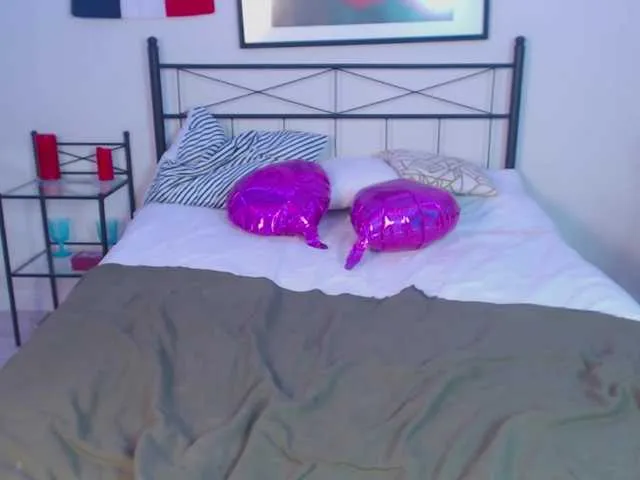 Live sex webcam photo for Holy-Mary #272821543
